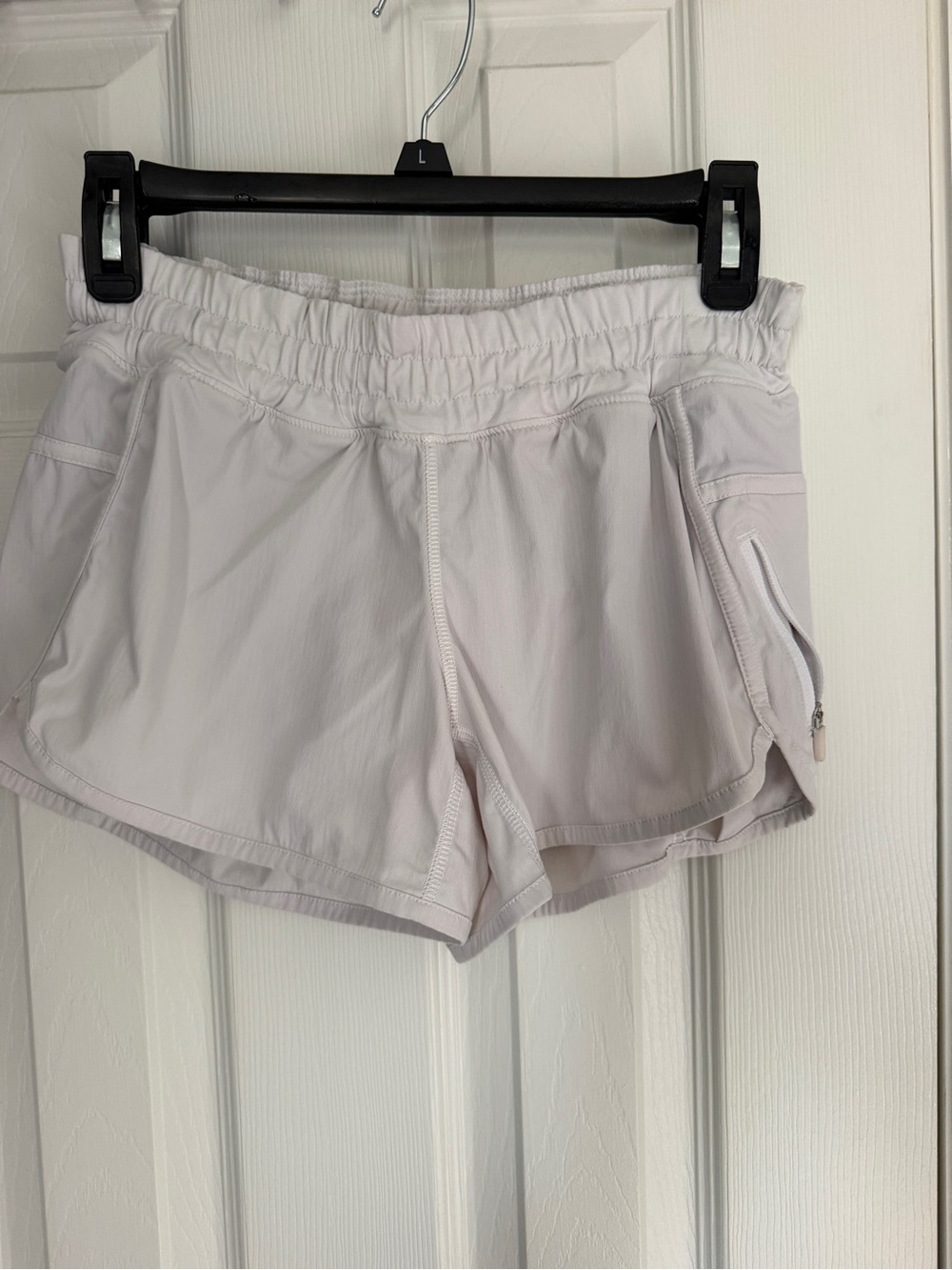 Lululemon Lined Running Shorts White Size 4 Elastic Waist Zip Pocket